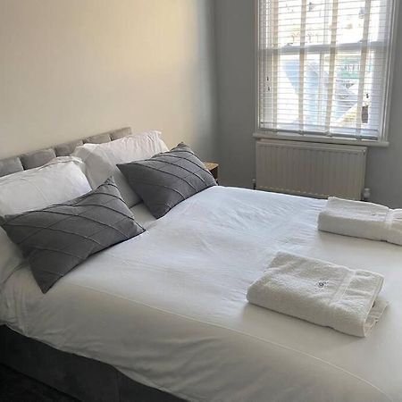 Beachside Apartment In The Centre Of Town New Quay エクステリア 写真