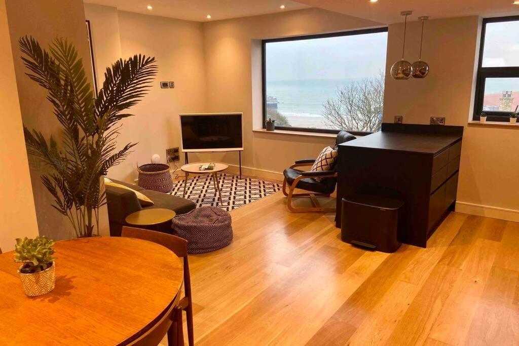 Beachside Apartment In The Centre Of Town New Quay エクステリア 写真
